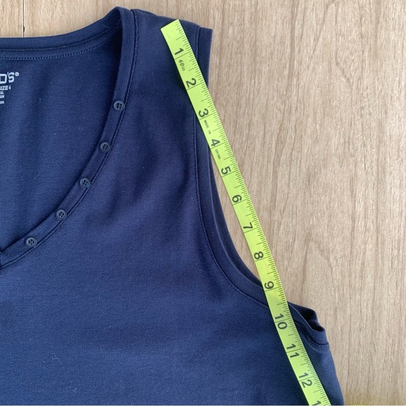 Chico's Sleeveless V-neck Tank Top Navy Blue Chicos Size 4 Women's XXL Size 20 - Picture 8 of 14